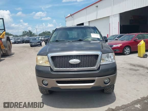 2006 Ford F-150 XLT with VIN 1FTPX12526FA10950, listed as a IAAI auction lot 42855980 with 183,814 mi miles and . Bid and sale history available at DreamBid. Image 6.