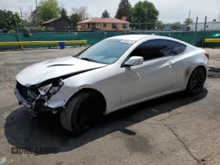 2015 Hyundai Genesis Coupe 3.8L Base с VIN KMHHU6KJ3FU124874, выставлен на аукционе Copart как лот 65054275 с пробегом 121 627 миль миль и Списание • Salvage title. История ставок и продаж доступна на DreamBid. Изображение 1.