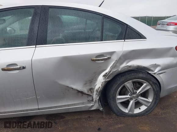 2014 Chevrolet Cruze 2LT с VIN 1G1PE5SB2E7374094, выставлен на аукционе IAAI как лот 43252214 с пробегом 95 638 миль миль и . История ставок и продаж доступна на DreamBid. Изображение 6.
