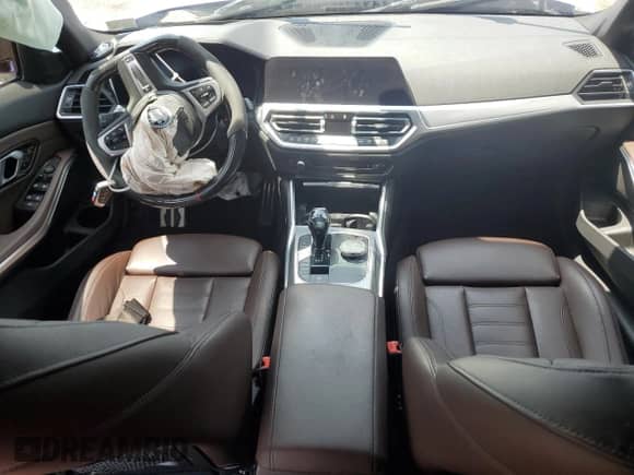 2020 BMW 3 Series M340i z VIN 3MW5U7J00L8B28618, wystawiony jako Copart lot #66648395 z przebiegiem Nie podano mil oraz Szkoda całkowita • Salvage title. Historia ofert i sprzedaży dostępna na DreamBid. Obrazek 8.