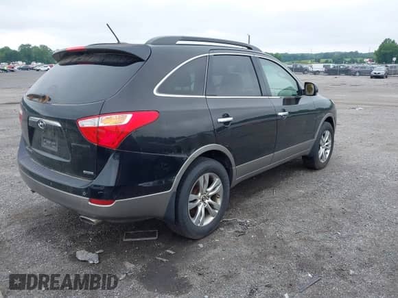 2012 Hyundai Veracruz Limited with VIN KM8NU4CC9CU198271, listed as a IAAI auction lot 42384820 with 196,562 mi miles and . Bid and sale history available at DreamBid. Image 4.