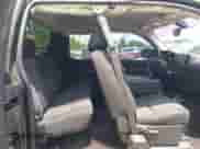 2010 Chevrolet Silverado 1500 LT z VIN 1GCSKSE38AZ281530, wystawiony jako IAAI lot #42364807 z przebiegiem 166 006 mil mil oraz . Historia ofert i sprzedaży dostępna na DreamBid. Obrazek 8.