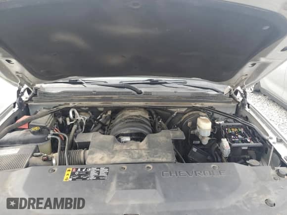 2018 Chevrolet Tahoe LT z VIN 1GNSCBKC7JR369431, wystawiony jako Copart lot #70625025 z przebiegiem 160 457 mil mil oraz Szkoda całkowita • Salvage title. Historia ofert i sprzedaży dostępna na DreamBid. Obrazek 12.