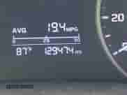 2018 Hyundai Elantra SE z VIN 5NPD74LF0JH339625, wystawiony jako IAAI lot #42815755 z przebiegiem 129 474 mil mil oraz . Historia ofert i sprzedaży dostępna na DreamBid. Obrazek 15.