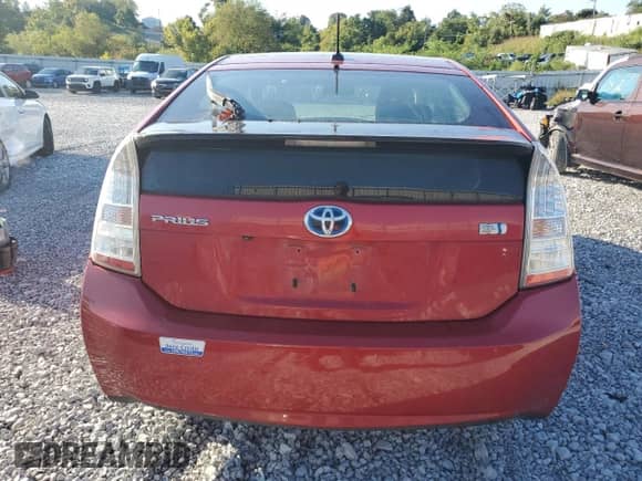 2011 Toyota Prius I z VIN JTDKN3DU4B0297723, wystawiony jako Copart lot #71358495 z przebiegiem 154 653 mil mil oraz Szkoda całkowita • Salvage title. Historia ofert i sprzedaży dostępna na DreamBid. Obrazek 6.