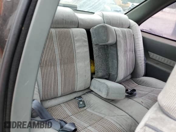 1989 Chevrolet Beretta с VIN 1G1LW14W7KE111028, выставлен на аукционе Copart как лот 70324205 с пробегом 120 702 миль миль и Списание • Salvage title. История ставок и продаж доступна на DreamBid. Изображение 10.