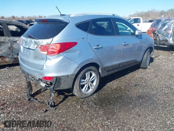 2012 Hyundai Tucson GLS with VIN KM8JU3AC3CU469367, listed as a IAAI auction lot 38512319 with 185,441 mi miles and . Bid and sale history available at DreamBid. Image 4.