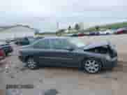 2005 Volvo S60 с VIN YV1RH592452475870, выставлен на аукционе IAAI как лот 42082002 с пробегом 226 918 миль миль и . История ставок и продаж доступна на DreamBid. Изображение 13.