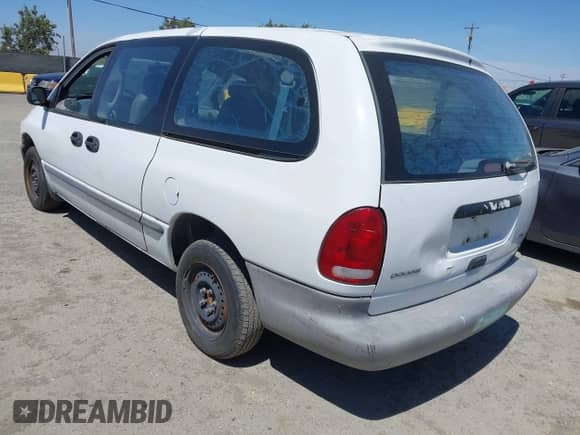 1996 Dodge Grand Caravan with VIN 2B4GP2431TR761606, listed as a IAAI auction lot 42562962 with Not provided miles and . Bid and sale history available at DreamBid. Image 3.