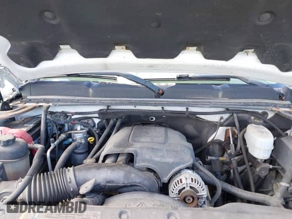 2008 Chevrolet Silverado 2500HD 1LT with VIN 1GCHK24K28E181931, listed as a IAAI auction lot 43059070 with 163,970 mi miles and . Bid and sale history available at DreamBid. Image 10.