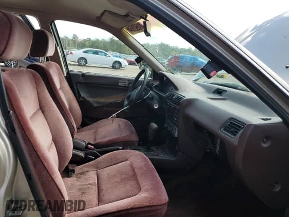 1990 Honda Accord с VIN 1HGCB7658LA103783, выставлен на аукционе Copart как лот 81592564 с пробегом 239 747 миль миль и Списание • Salvage title. История ставок и продаж доступна на DreamBid. Изображение 7.