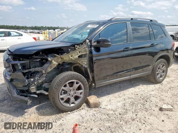 2024 Honda Passport TrailSport с VIN 5FNYF8H6XRB000224, выставлен на аукционе Copart как лот 71783685 с пробегом 43 937 миль миль и Списание • Salvage title. История ставок и продаж доступна на DreamBid. Изображение 1.