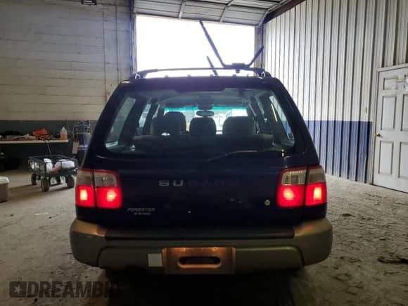 2001 Subaru Forester S with VIN JF1SF65501H761683, listed as a Copart auction lot 69635725 with 207,855 mi miles and Clean title. Bid and sale history available at DreamBid. Image 6.