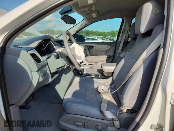 2015 Chevrolet Traverse LT z VIN 1GNKRGKD9FJ195436, wystawiony jako Copart lot #71267305 z przebiegiem 169 178 mil mil oraz Szkoda całkowita • Salvage title. Historia ofert i sprzedaży dostępna na DreamBid. Obrazek 7.