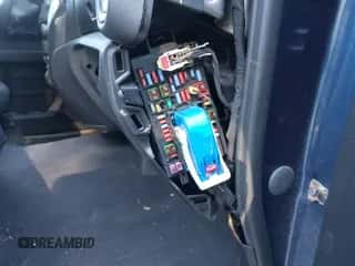 2020 Chevrolet Silverado 1500 Custom с VIN 3GCPYBEH1LG315018, выставлен на аукционе IAAI как лот 43219983 с пробегом 78 903 миль миль и . История ставок и продаж доступна на DreamBid. Изображение 6.