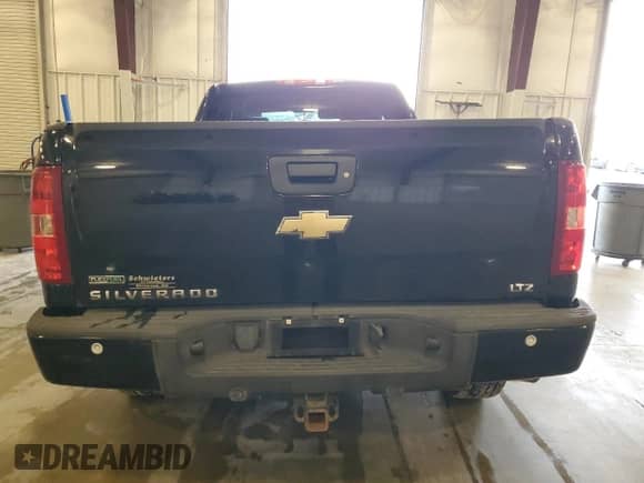 2010 Chevrolet Silverado 1500 LTZ с VIN 1GCSKTE36AZ269124, выставлен на аукционе Copart как лот 59700475 с пробегом Не указан миль и Списание • Salvage title. История ставок и продаж доступна на DreamBid. Изображение 6.