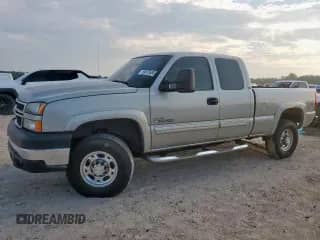 2007 Chevrolet Silverado 2500HD LT1 with VIN 1GCHK29D37E106504, listed as a Copart auction lot 69675585 with 133,354 mi miles and Salvage title. Bid and sale history available at DreamBid. Image 1.