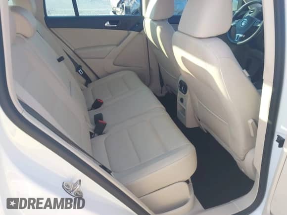 2017 Volkswagen Tiguan Wolfsburg Edition с VIN WVGRV7AX4HK011852, выставлен на аукционе IAAI как лот 43069410 с пробегом 80 694 миль миль и . История ставок и продаж доступна на DreamBid. Изображение 8.