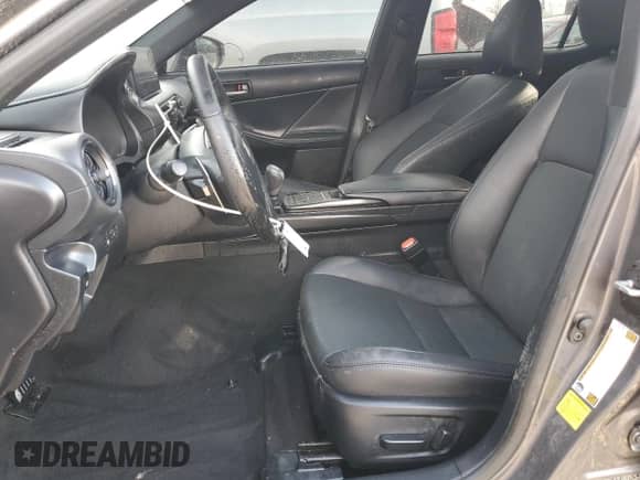 2024 Lexus IS 350 F Sport z VIN JTHBZ1E21R5037376, wystawiony jako Copart lot #46793895 z przebiegiem Nie podano mil oraz Nie do naprawy • Non repairable. Historia ofert i sprzedaży dostępna na DreamBid. Obrazek 7.