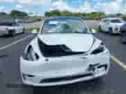 2024 Tesla Model Y с VIN 7SAYGDED3RF019239, выставлен на аукционе IAAI как лот 42978849 с пробегом 14 551 миль миль и . История ставок и продаж доступна на DreamBid. Изображение 6.