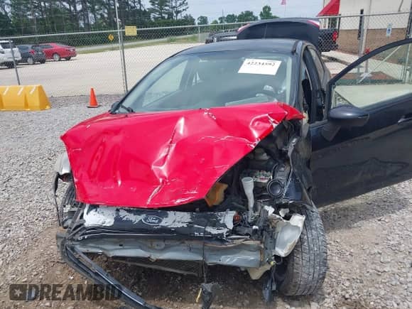 2014 Ford Fiesta S with VIN 3FADP4AJ8EM201618, listed as a IAAI auction lot 42234592 with 170,203 mi miles and . Bid and sale history available at DreamBid. Image 6.
