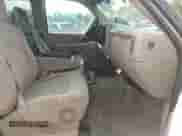 2001 Chevrolet Silverado 1500 LS z VIN 2GCEK19T411311519, wystawiony jako IAAI lot #43332797 z przebiegiem 180 303 mil mil oraz . Historia ofert i sprzedaży dostępna na DreamBid. Obrazek 5.