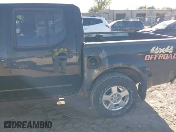 2008 Nissan Frontier SE z VIN 1N6AD07W38C432396, wystawiony jako IAAI lot #43262249 z przebiegiem 59 471 mil mil oraz . Historia ofert i sprzedaży dostępna na DreamBid. Obrazek 6.