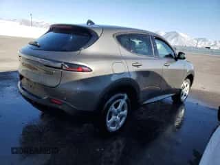 2024 Dodge Hornet GT z VIN ZACNDFAN3R3A41762, wystawiony jako Copart lot #88990475 z przebiegiem 12 705 mil mil oraz Czysty tytuł • Clean title. Historia ofert i sprzedaży dostępna na DreamBid. Obrazek 3.