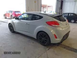 2014 Hyundai Veloster with VIN KMHTC6AD8EU214366, listed as a IAAI auction lot 43172007 with 81,722 mi miles and . Bid and sale history available at DreamBid. Image 3.
