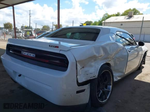 2012 Dodge Challenger SRT-8 392 с VIN 2C3CDYCJ1CH243924, выставлен на аукционе IAAI как лот 43368898 с пробегом 74 909 миль миль и . История ставок и продаж доступна на DreamBid. Изображение 4.