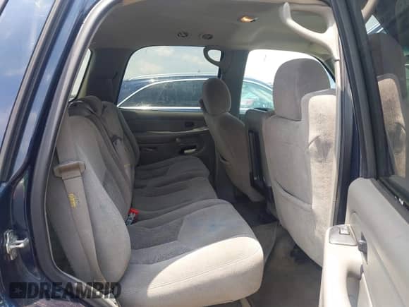 2006 Chevrolet Tahoe LS z VIN 1GNEC13V16R132111, wystawiony jako IAAI lot #42566124 z przebiegiem 296 173 mil mil oraz . Historia ofert i sprzedaży dostępna na DreamBid. Obrazek 8.