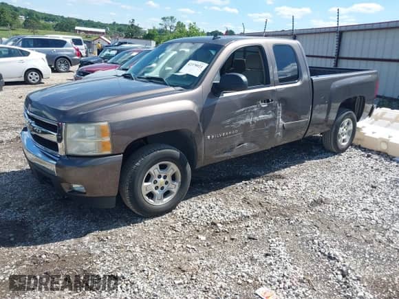 2007 Chevrolet Silverado 1500 1LT with VIN 2GCEC19CX71620756, listed as a IAAI auction lot 42378021 with 229,855 mi miles and . Bid and sale history available at DreamBid. Image 2.