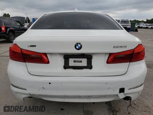 2020 BMW 5 Series 530i xDrive z VIN WBAJR7C02LCD19076, wystawiony jako Copart lot #64685135 z przebiegiem 31 899 mil mil oraz Szkoda całkowita • Salvage title. Historia ofert i sprzedaży dostępna na DreamBid. Obrazek 6.