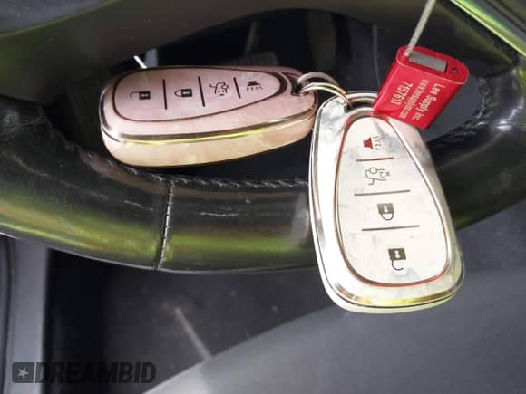 2017 Chevrolet Volt LT z VIN 1G1RA6S55HU100320, wystawiony jako IAAI lot #43251394 z przebiegiem 88 411 mil mil oraz . Historia ofert i sprzedaży dostępna na DreamBid. Obrazek 11.