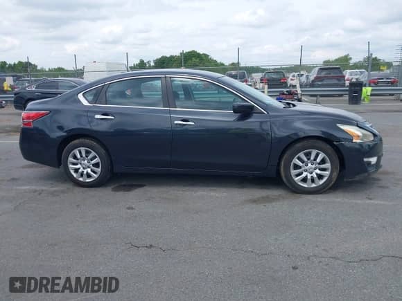 2015 Nissan Altima SL with VIN 1N4AL3AP0FN321255, listed as a IAAI auction lot 42120180 with 118,357 mi miles and . Bid and sale history available at DreamBid. Image 13.