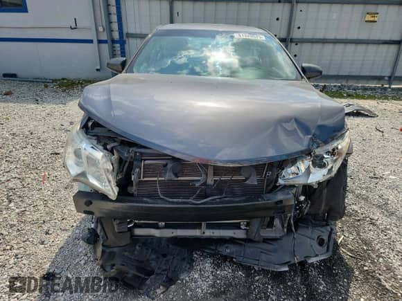 2013 Toyota Camry LE z VIN 4T1BD1FK8DU068052, wystawiony jako Copart lot #81320675 z przebiegiem 147 500 mil mil oraz Szkoda całkowita • Salvage title. Historia ofert i sprzedaży dostępna na DreamBid. Obrazek 5.