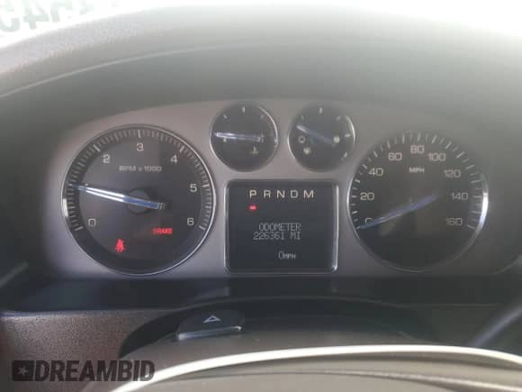 2007 Cadillac Escalade с VIN 1GYFK63827R275913, выставлен на аукционе Copart как лот 90013545 с пробегом 226 361 миль миль и Чистый • Clean title. История ставок и продаж доступна на DreamBid. Изображение 9.