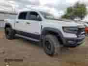 2023 Ram 1500 TRX z VIN 1C6SRFU92PN500501, wystawiony jako Copart lot #64792715 z przebiegiem 23 653 mil mil oraz Szkoda całkowita • Salvage title. Historia ofert i sprzedaży dostępna na DreamBid. Obrazek 4.