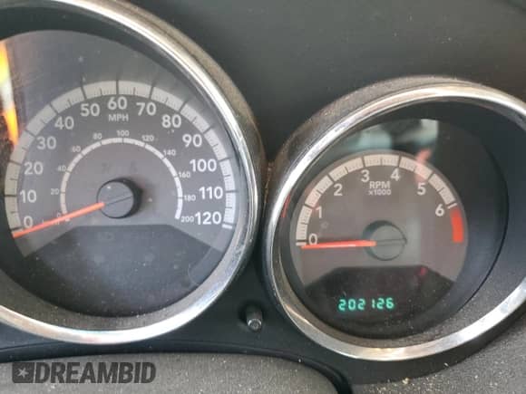 2010 Dodge Caliber SXT с VIN 1B3CB4HA8AD546763, выставлен на аукционе Copart как лот 68115384 с пробегом 202 126 миль миль и Списание • Salvage title. История ставок и продаж доступна на DreamBid. Изображение 9.