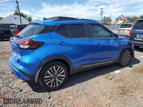 2023 Nissan Kicks SR with VIN 3N1CP5DV2PL514668, listed as a Copart auction lot 80284655 with 22,783 mi miles and Non repairable. Bid and sale history available at DreamBid. Image 3.