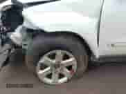 2008 Saturn Outlook XR с VIN 5GZER23758J128240, выставлен на аукционе IAAI как лот 42760051 с пробегом 125 554 миль миль и . История ставок и продаж доступна на DreamBid. Изображение 18.