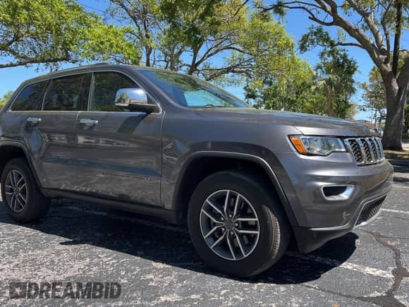 2021 Jeep Grand Cherokee 80th Anniversary with VIN 1C4RJFBG9MC564719, listed as a Copart auction lot 50026595 with 28,988 mi miles and Clean title. Bid and sale history available at DreamBid. Image 1.