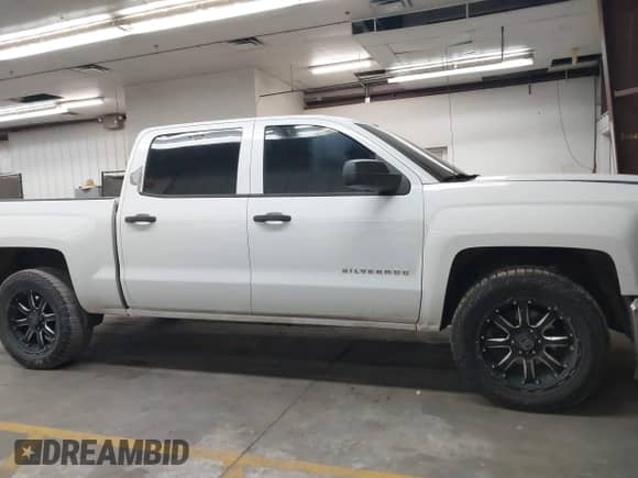 2014 Chevrolet Silverado 1500 LT с VIN 3GCUKREC5EG455027, выставлен на аукционе IAAI как лот 43348765 с пробегом 197 473 миль миль и . История ставок и продаж доступна на DreamBid. Изображение 13.