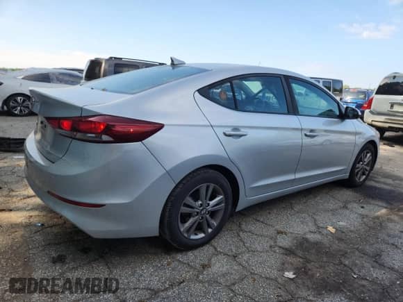 2018 Hyundai Elantra Limited с VIN KMHD84LF3JU467131, выставлен на аукционе Copart как лот 70491345 с пробегом 122 087 миль миль и Списание • Salvage title. История ставок и продаж доступна на DreamBid. Изображение 3.
