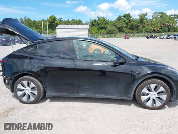 2021 Tesla Model Y Long Range с VIN 5YJYGAEE8MF207493, выставлен на аукционе IAAI как лот 43261396 с пробегом 49 440 миль миль и . История ставок и продаж доступна на DreamBid. Изображение 14.