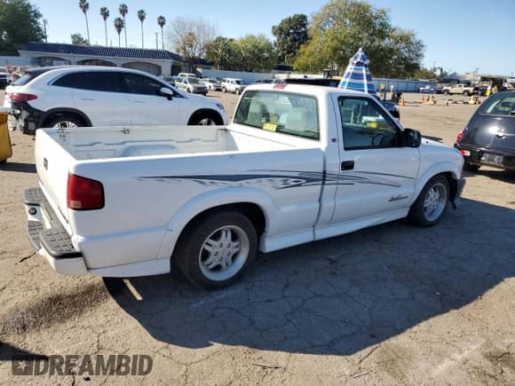 1999 Chevrolet S-10 LS Xtreme с VIN 1GCCS14W4X8201732, выставлен на аукционе Copart как лот 45864515 с пробегом Не указан миль и Чистый • Clean title. История ставок и продаж доступна на DreamBid. Изображение 3.