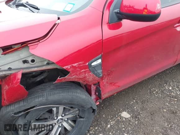 2021 Mitsubishi Outlander ES z VIN JA4APUAU6MU033599, wystawiony jako IAAI lot #42367650 z przebiegiem 20 565 mil mil oraz . Historia ofert i sprzedaży dostępna na DreamBid. Obrazek 18.