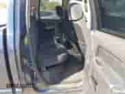 2003 Dodge 1500 ST z VIN 1D7HA18D43S219474, wystawiony jako IAAI lot #43258542 z przebiegiem 132 332 mil mil oraz . Historia ofert i sprzedaży dostępna na DreamBid. Obrazek 8.