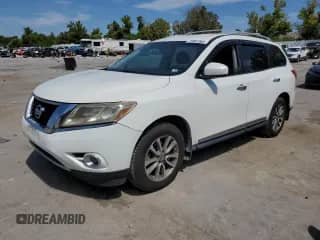 2013 Nissan Pathfinder S with VIN 5N1AR2MN4DC621592, listed as a Copart auction lot 70881965 with 163,318 mi miles and Clean title. Bid and sale history available at DreamBid. Image 1.