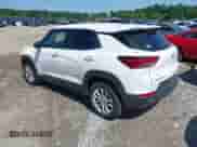 2025 Chevrolet TrailBlazer LS с VIN KL79MMSP2SB016234, выставлен на аукционе IAAI как лот 42560818 с пробегом 33 104 миль миль и . История ставок и продаж доступна на DreamBid. Изображение 3.